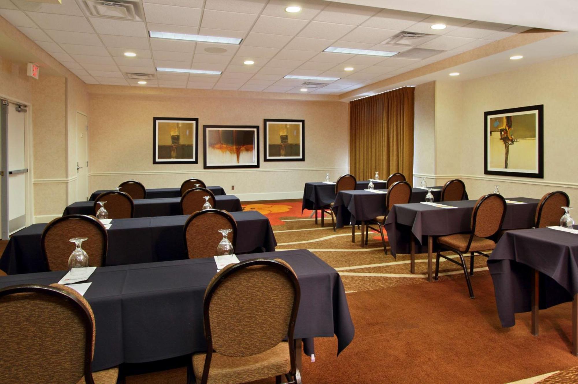Hilton Garden Inn Columbus Airport Exteriér fotografie